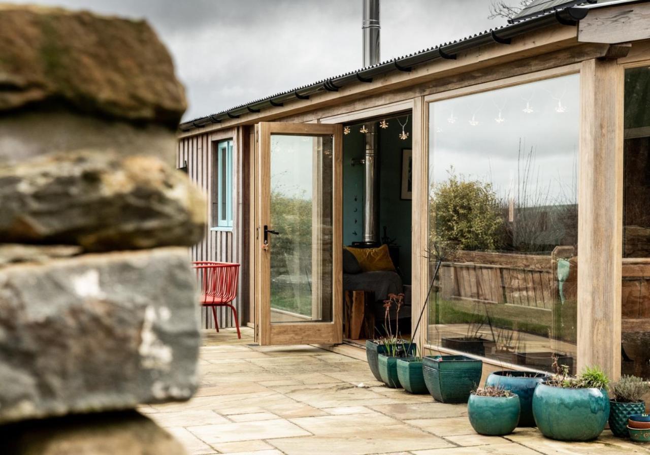 Penrhiw - A Country Cottage With Mountain Views Newport  Exterior foto
